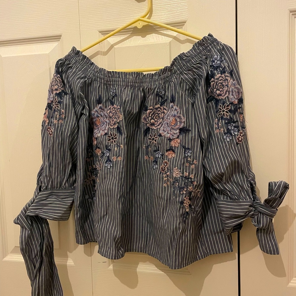 American Eagle Off The Shoulder Top
